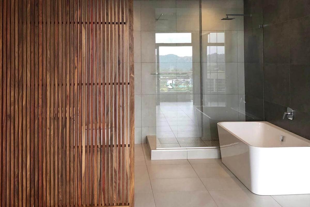 Menlyn Maine Apartment Finishes Bathroom 2